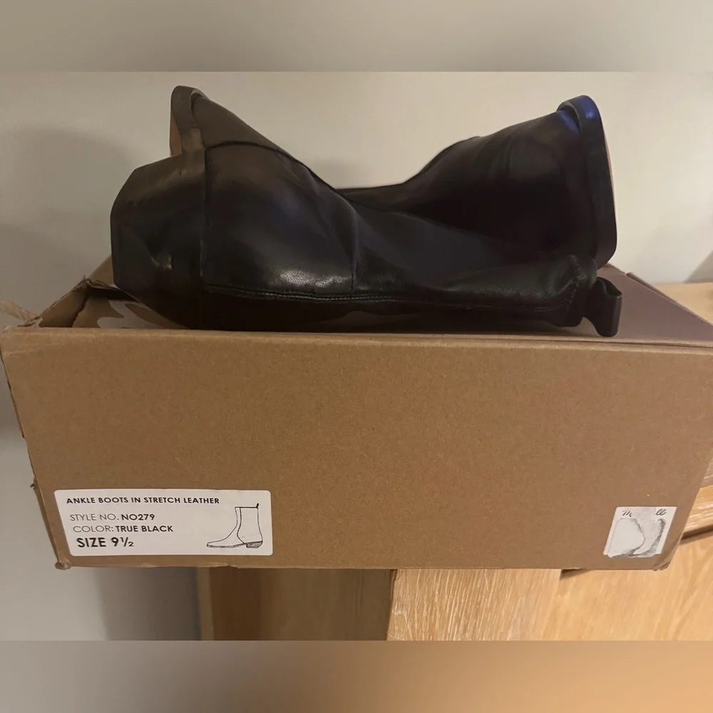 NIB!! MADEWELL Women’s The Idris Ankle Boot True Black Leather Size 9.5 with box